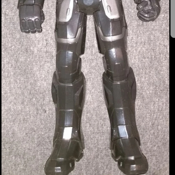 The War Machine Toy w/ Lights & Sounds - Picture 2 of 7